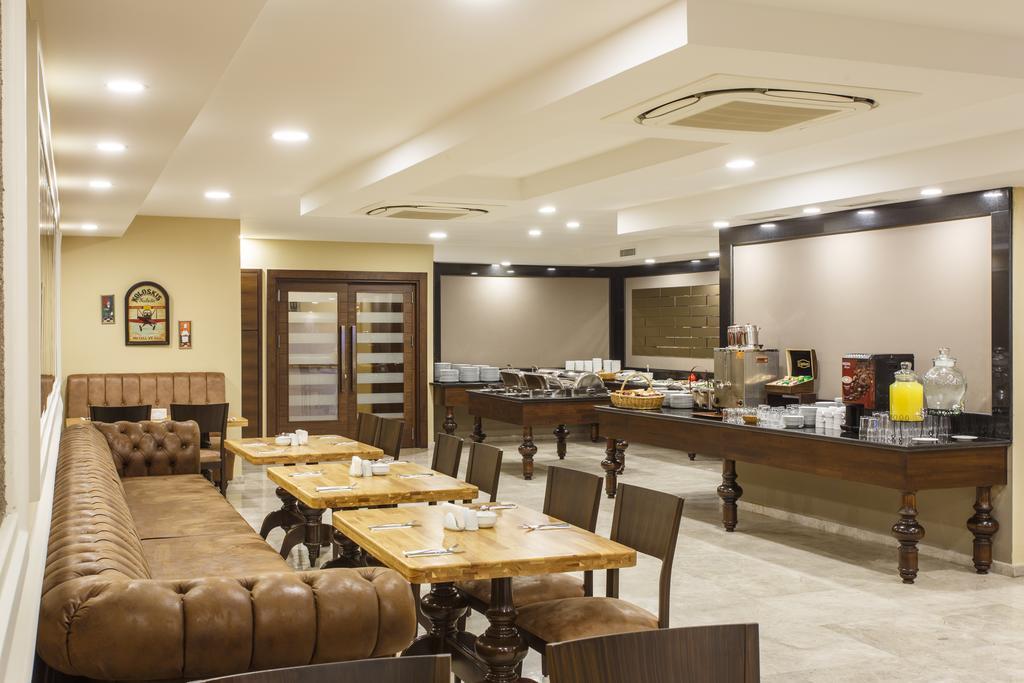 Antroyal Hotel Antalya Eksteriør billede