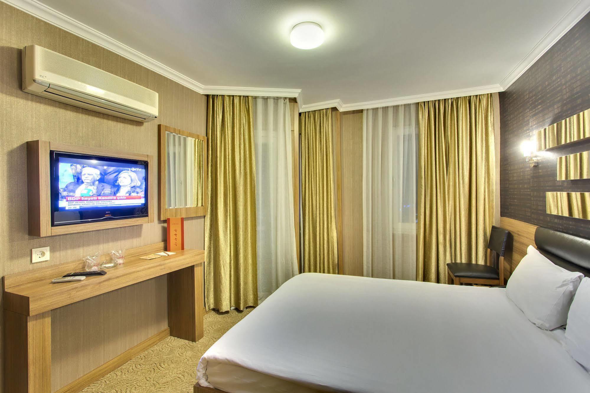 Antroyal Hotel Antalya Eksteriør billede